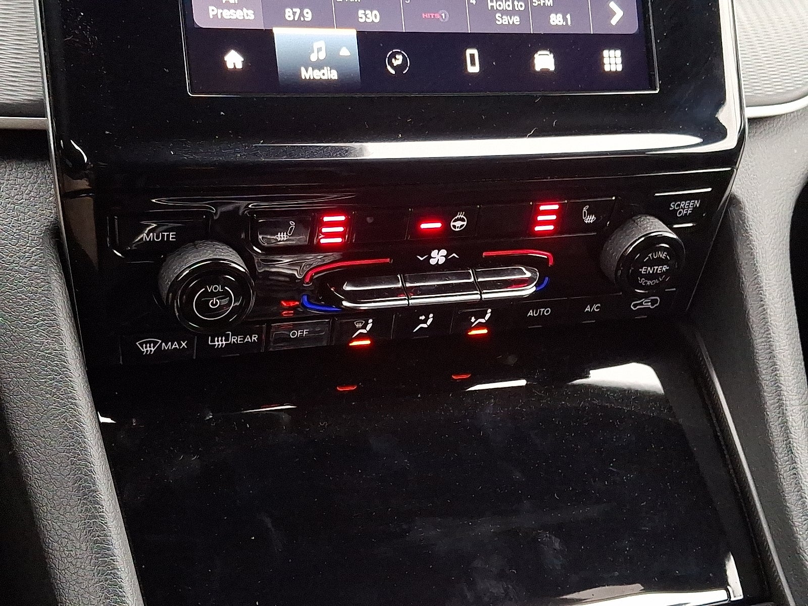 2023 Jeep Grand Cherokee Altitude 4x4