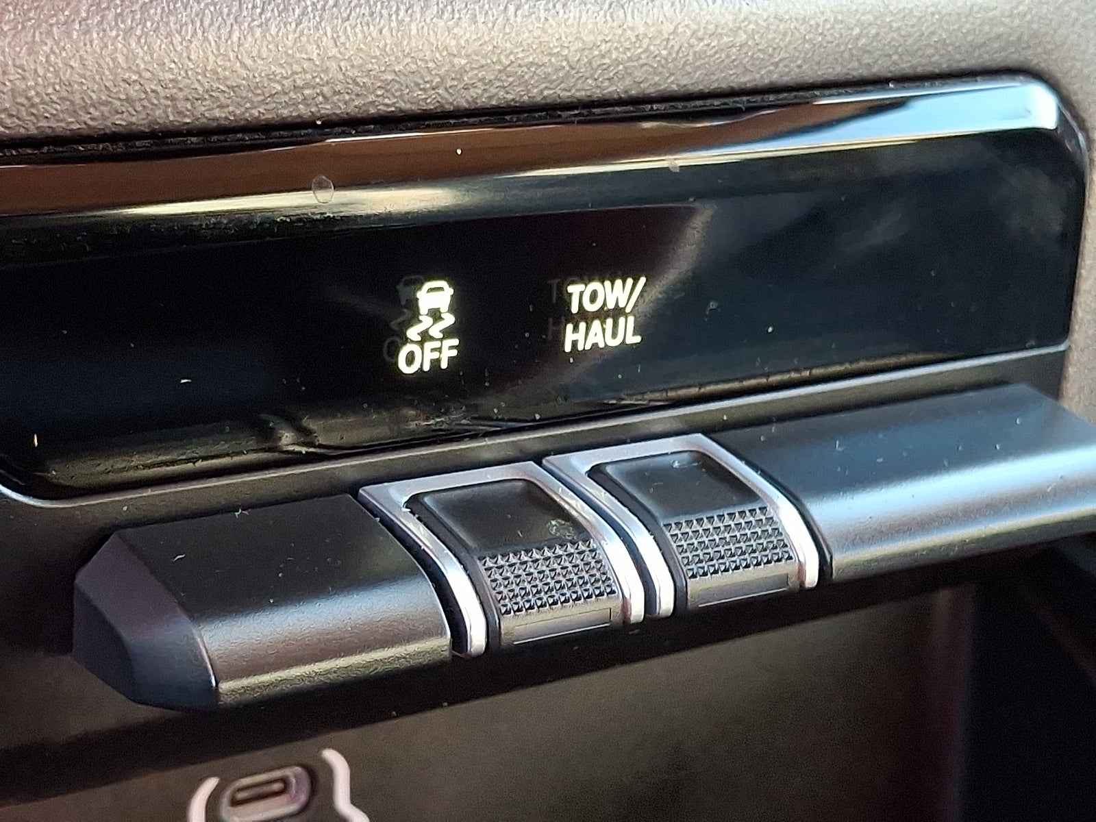 2020 RAM 1500 Big Horn Quad Cab 4x4 6'4" Box