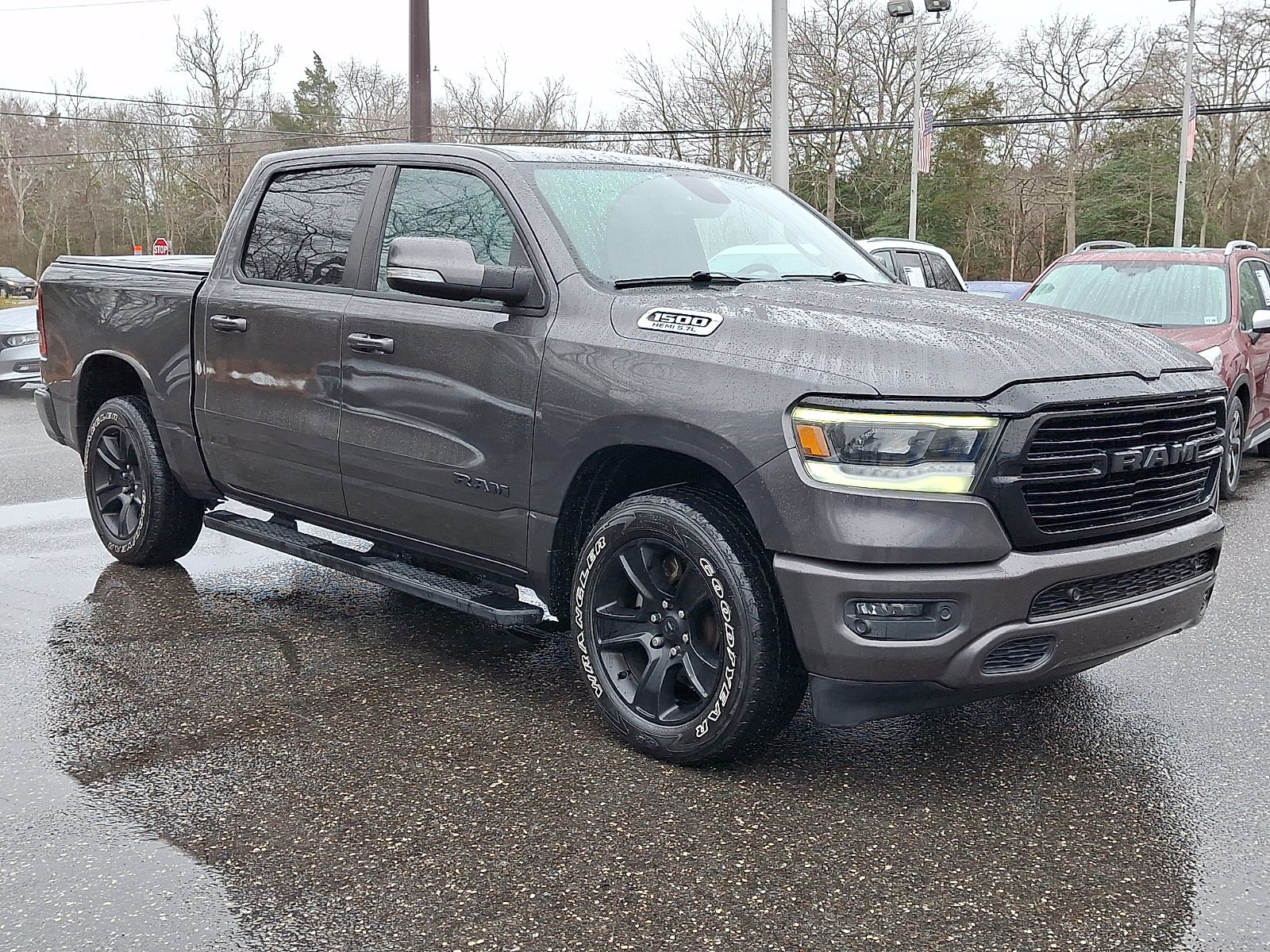 2020 RAM 1500 Big Horn Crew Cab 4x4 5'7" Box