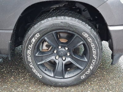 2020 RAM 1500 Big Horn Crew Cab 4x4 5'7" Box