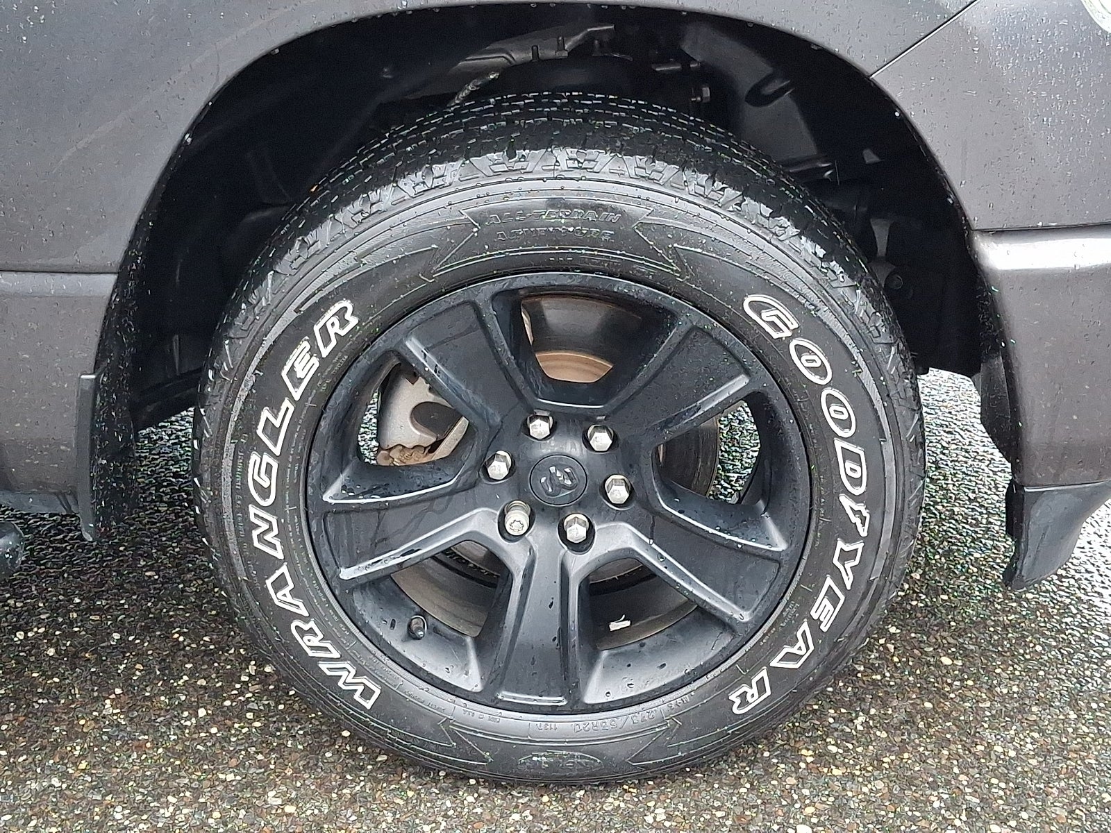 2020 RAM 1500 Big Horn Crew Cab 4x4 5'7" Box