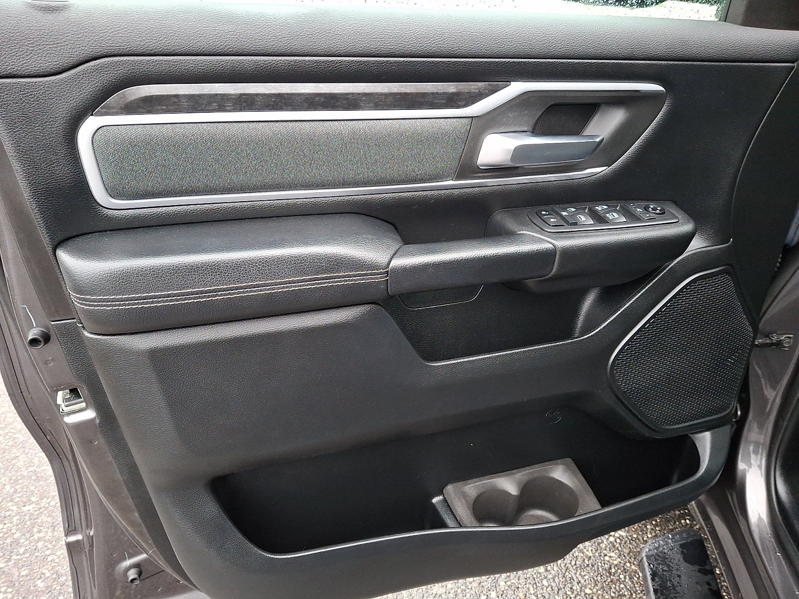 2020 RAM 1500 Big Horn Crew Cab 4x4 5'7" Box