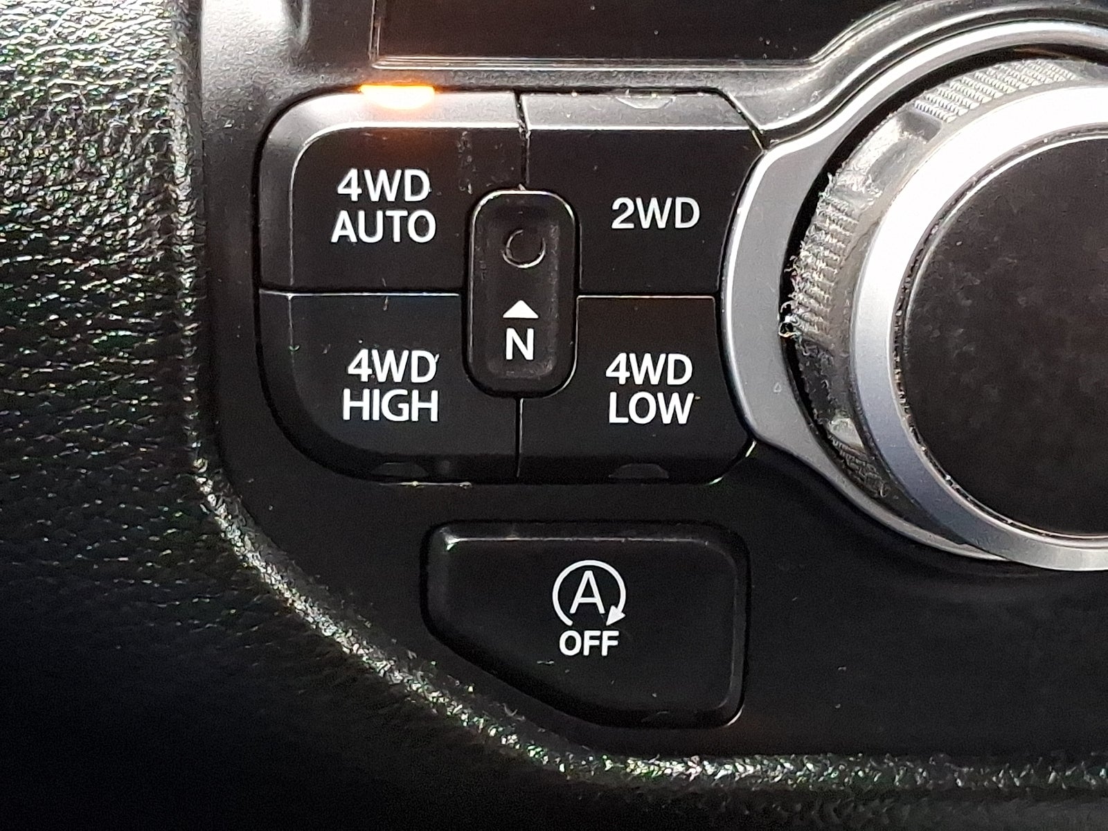 2020 RAM 1500 Big Horn Crew Cab 4x4 5'7" Box