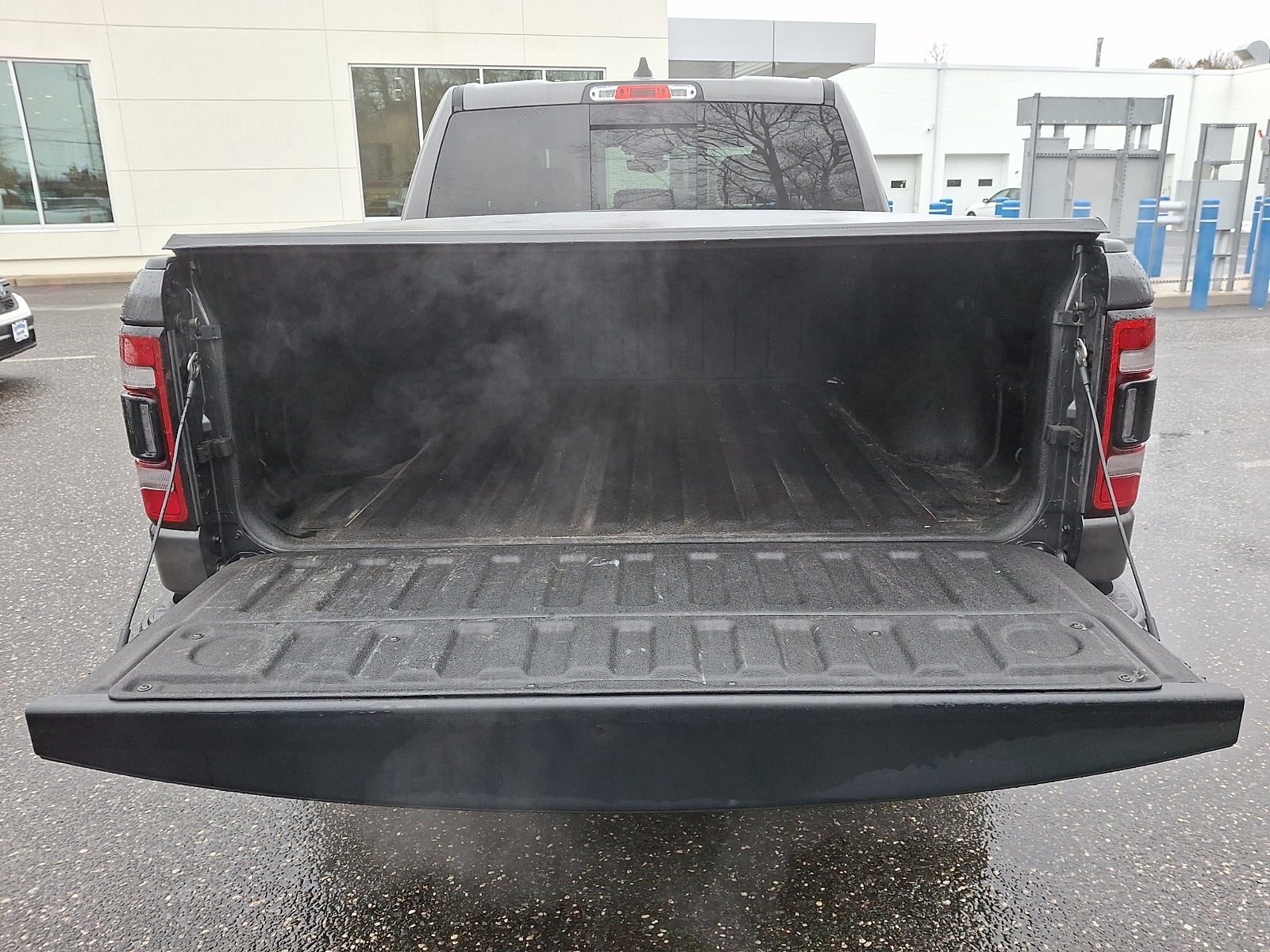 2020 RAM 1500 Big Horn Crew Cab 4x4 5'7" Box