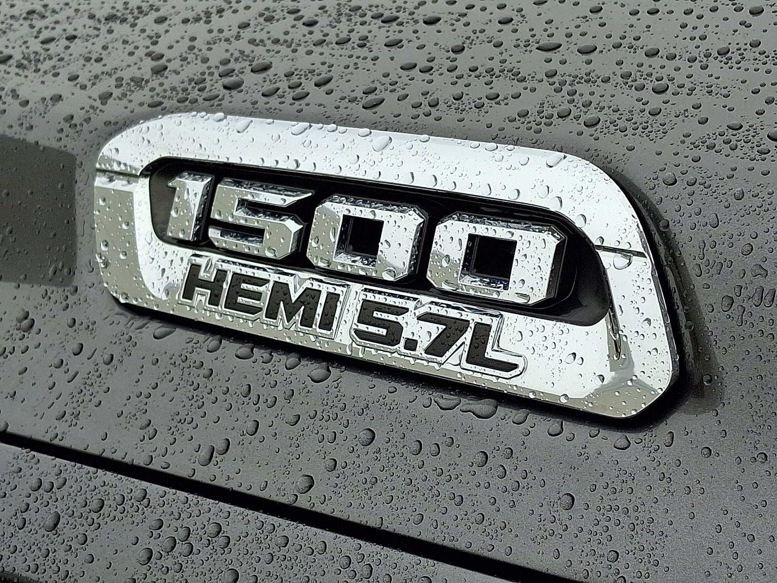 2020 RAM 1500 Big Horn Crew Cab 4x4 5'7" Box