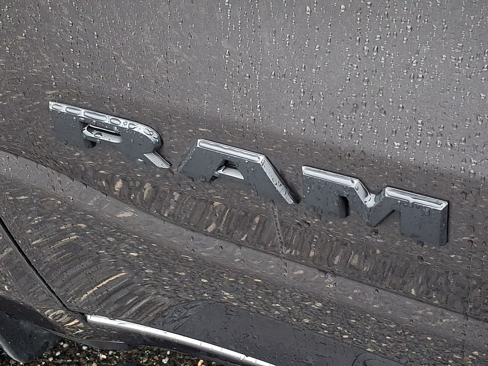 2020 RAM 1500 Big Horn Crew Cab 4x4 5'7" Box