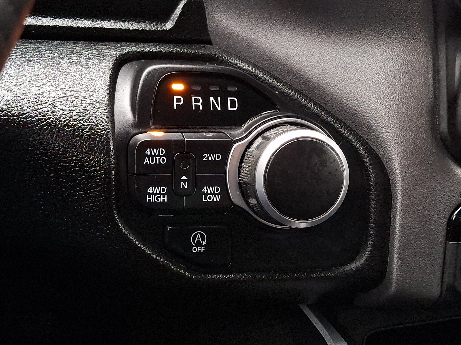 2020 RAM 1500 Big Horn Crew Cab 4x4 5'7" Box