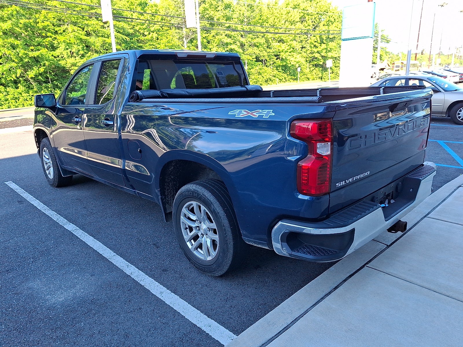 2020 Chevrolet Silverado 1500 4WD Double Cab Standard Bed LT