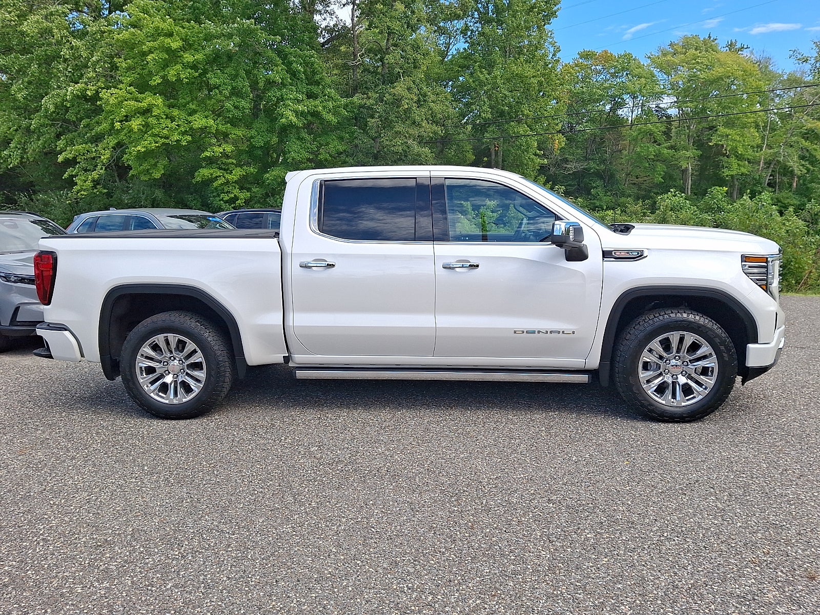 2024 GMC Sierra 1500 4WD Crew Cab Short Box Denali