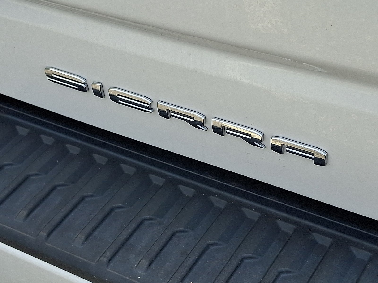 2024 GMC Sierra 1500 4WD Crew Cab Short Box Denali