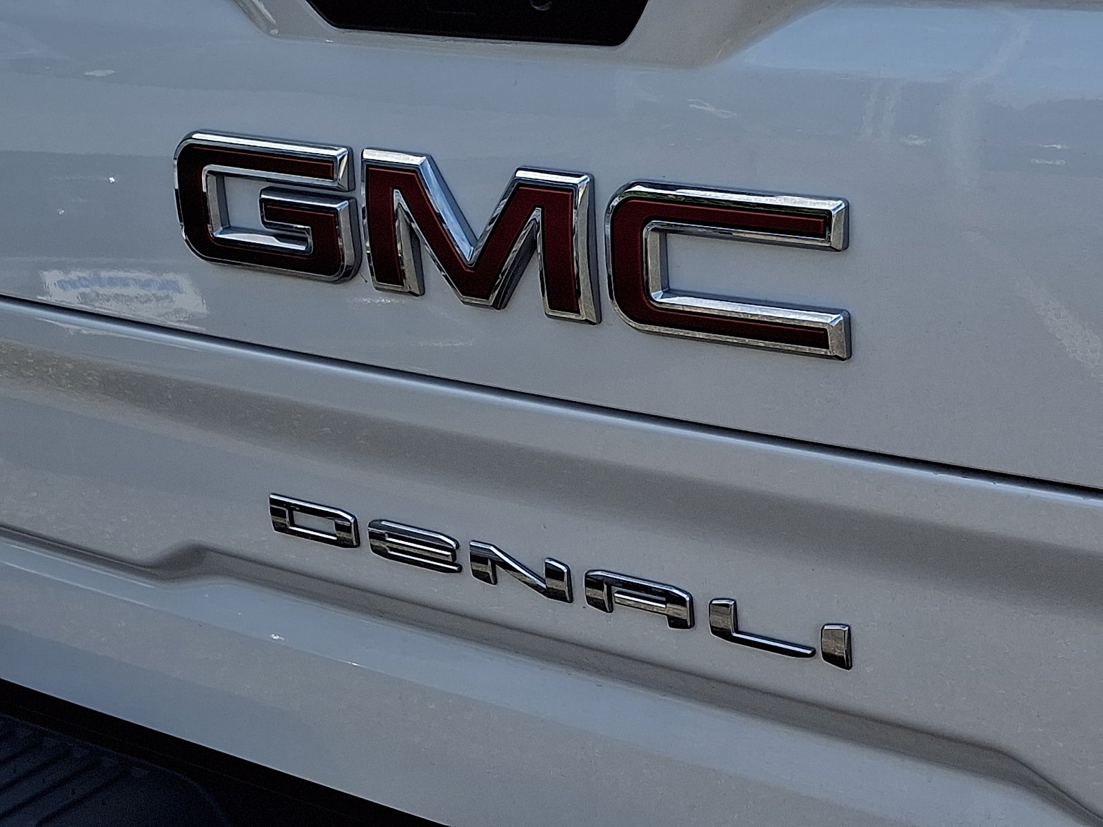 2024 GMC Sierra 1500 4WD Crew Cab Short Box Denali