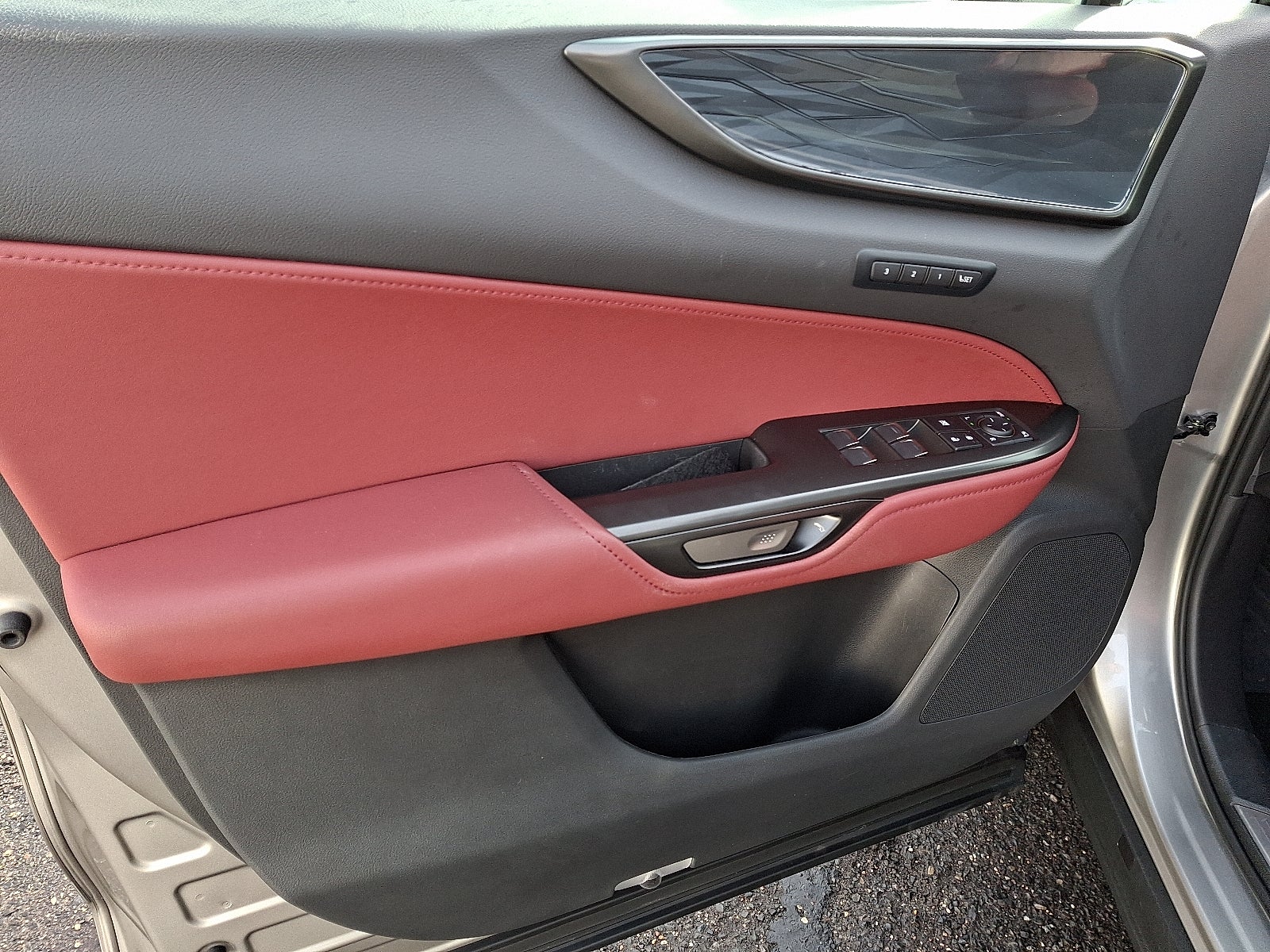 2025 Lexus NX 250 Premium