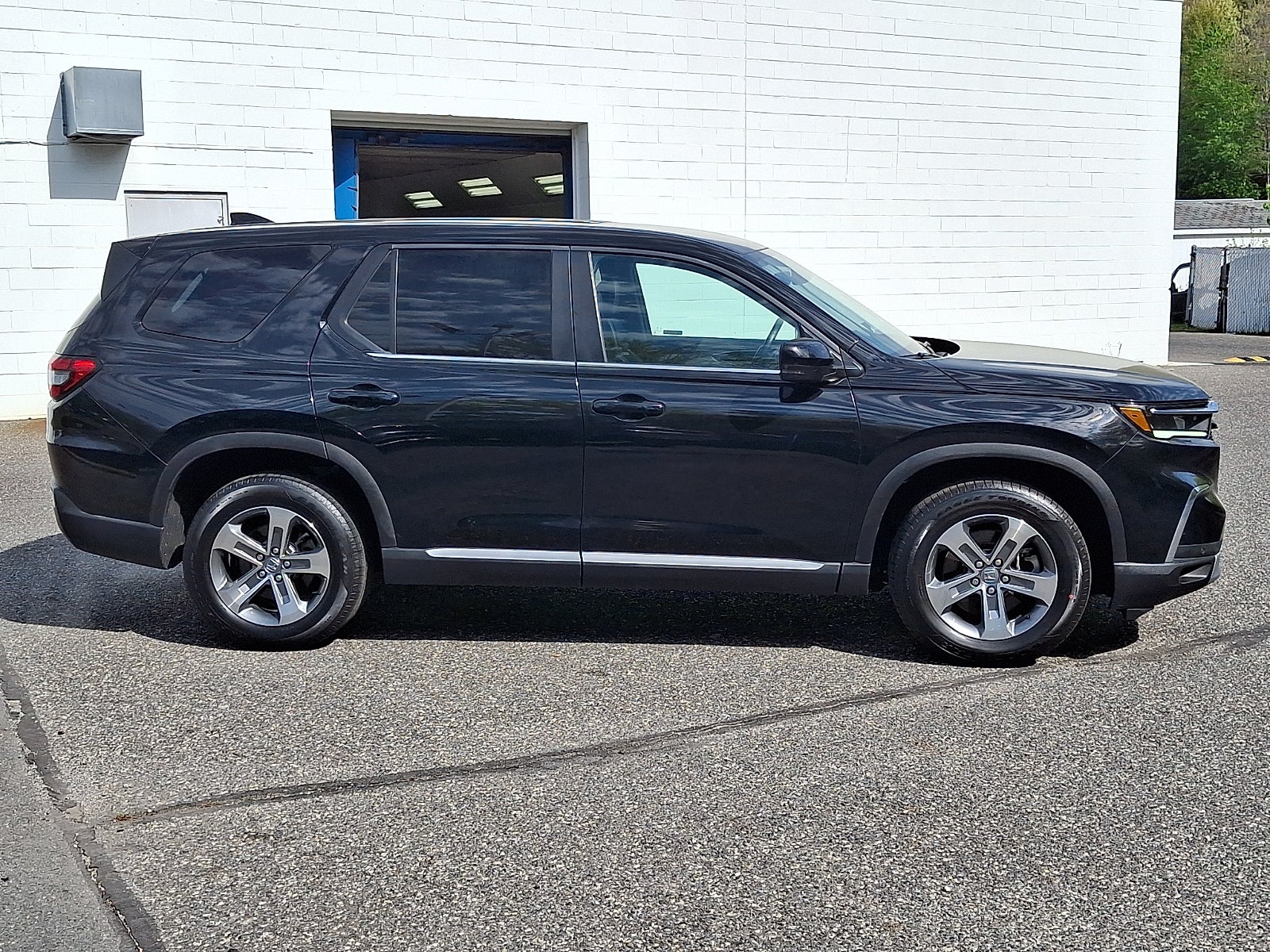 2023 Honda Pilot AWD EX-L 7 Passenger
