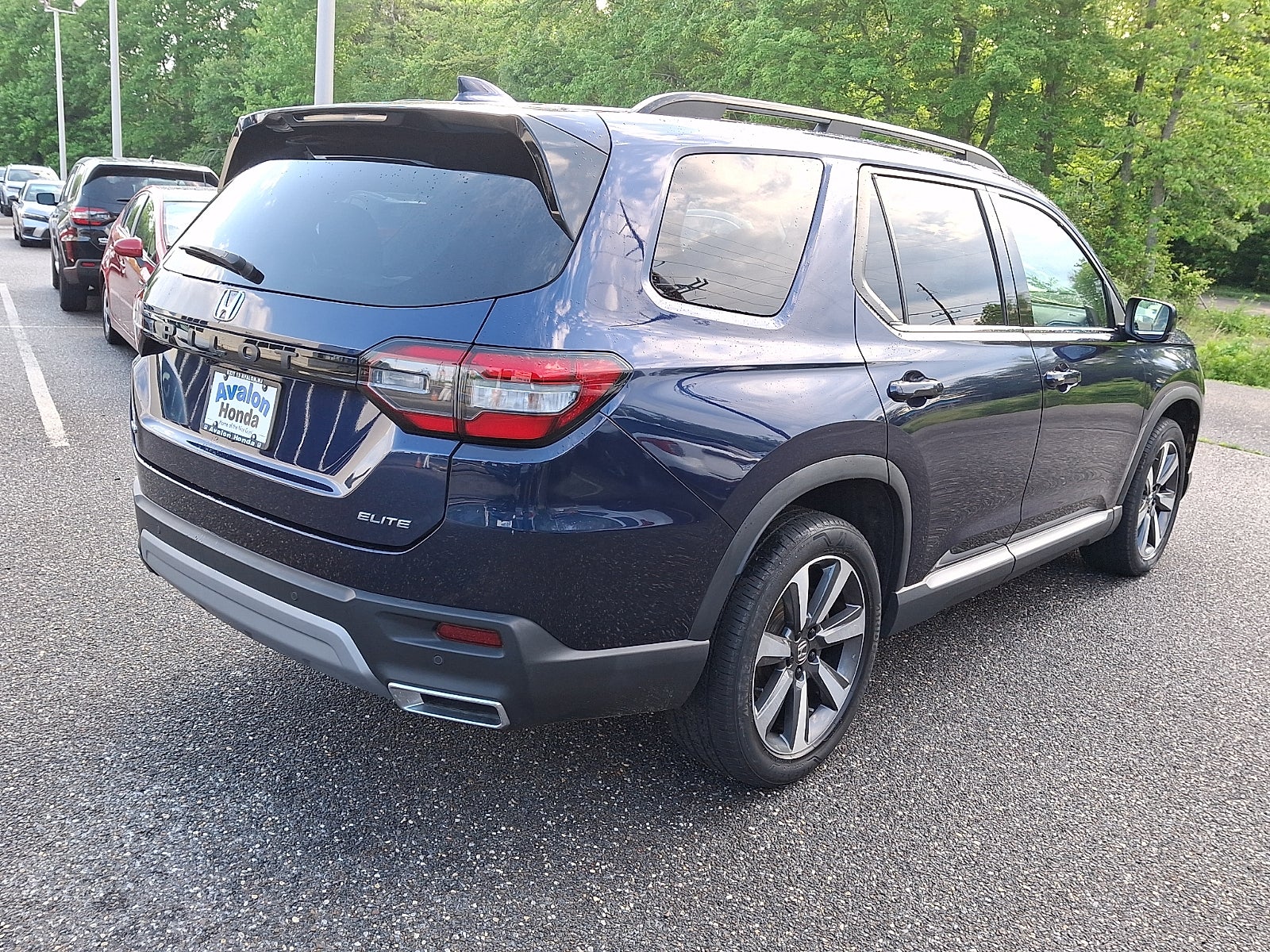 2023 Honda Pilot AWD Elite