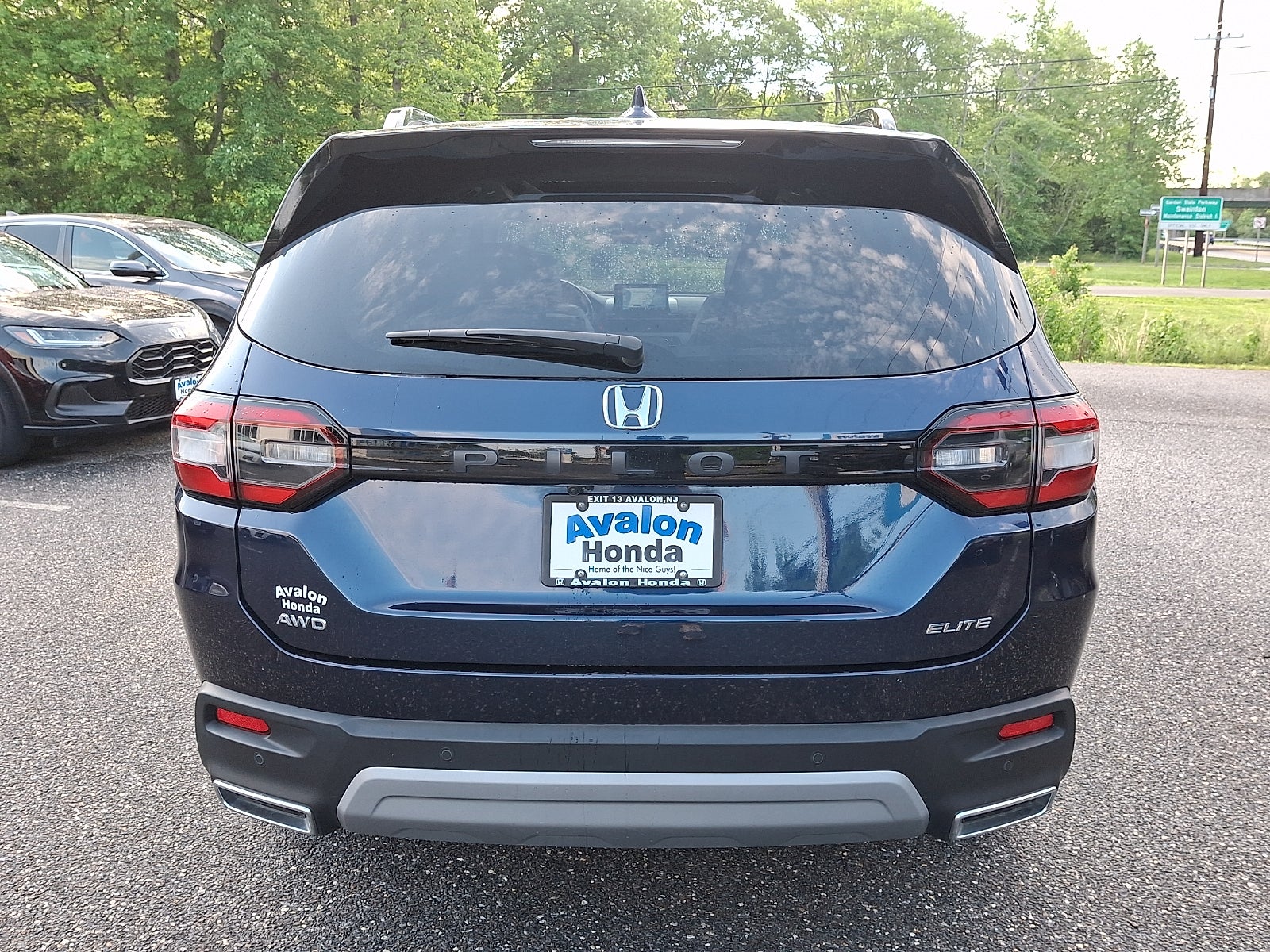 2023 Honda Pilot AWD Elite