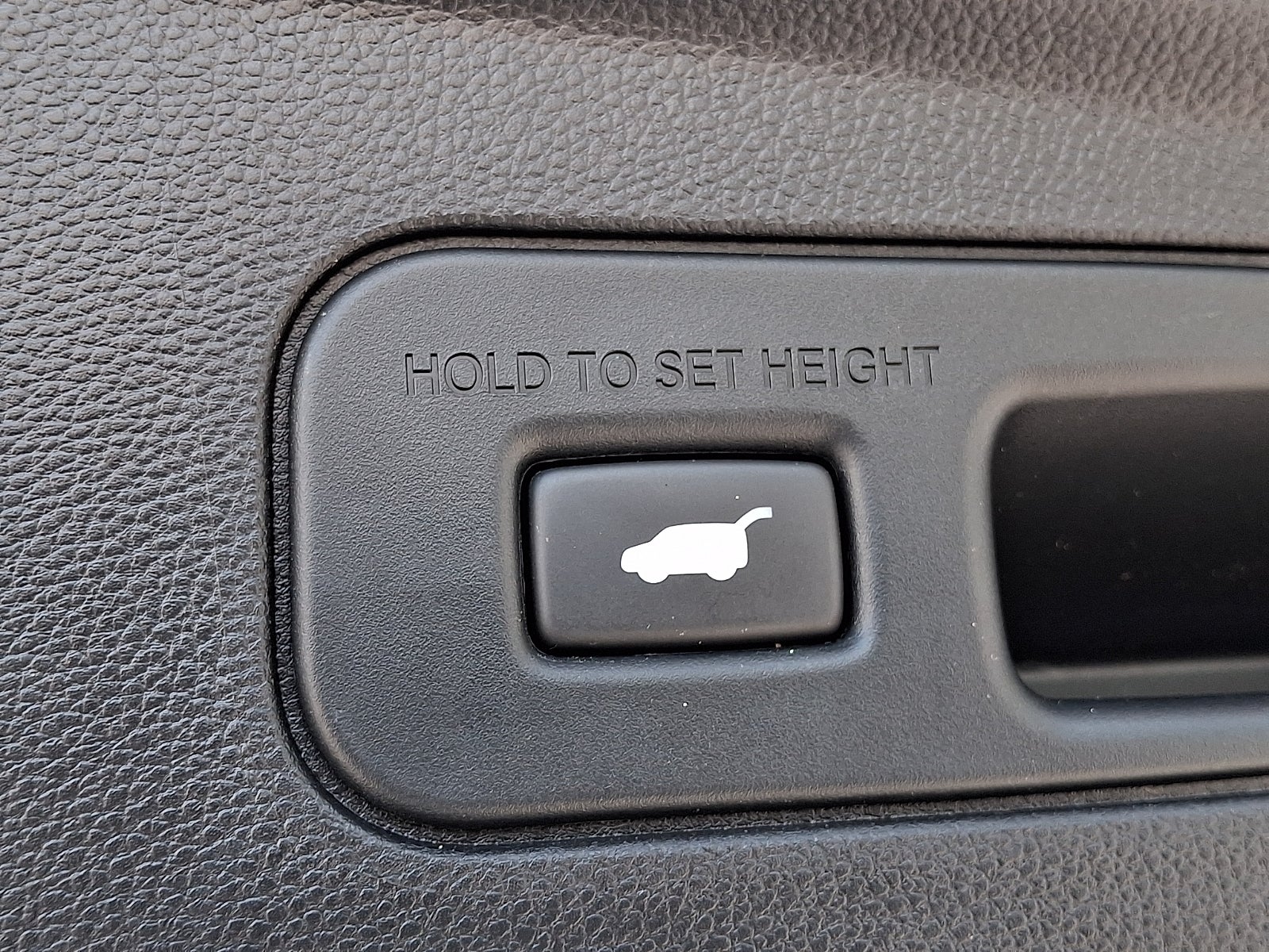2023 Acura MDX Standard