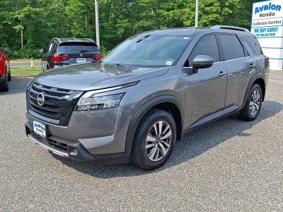 2022 Nissan Pathfinder SL 4WD