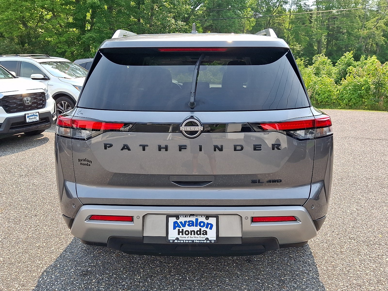 2022 Nissan Pathfinder SL 4WD