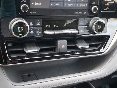 2020 Toyota Highlander LE