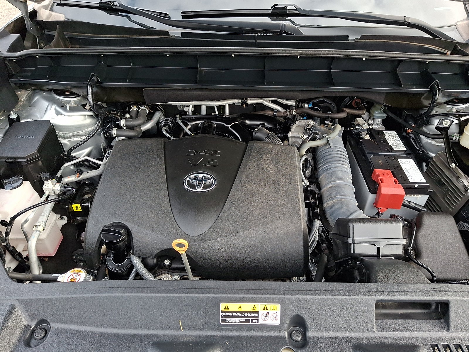 2020 Toyota Highlander LE