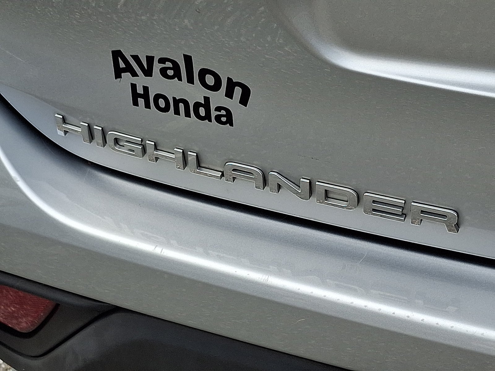 2020 Toyota Highlander LE