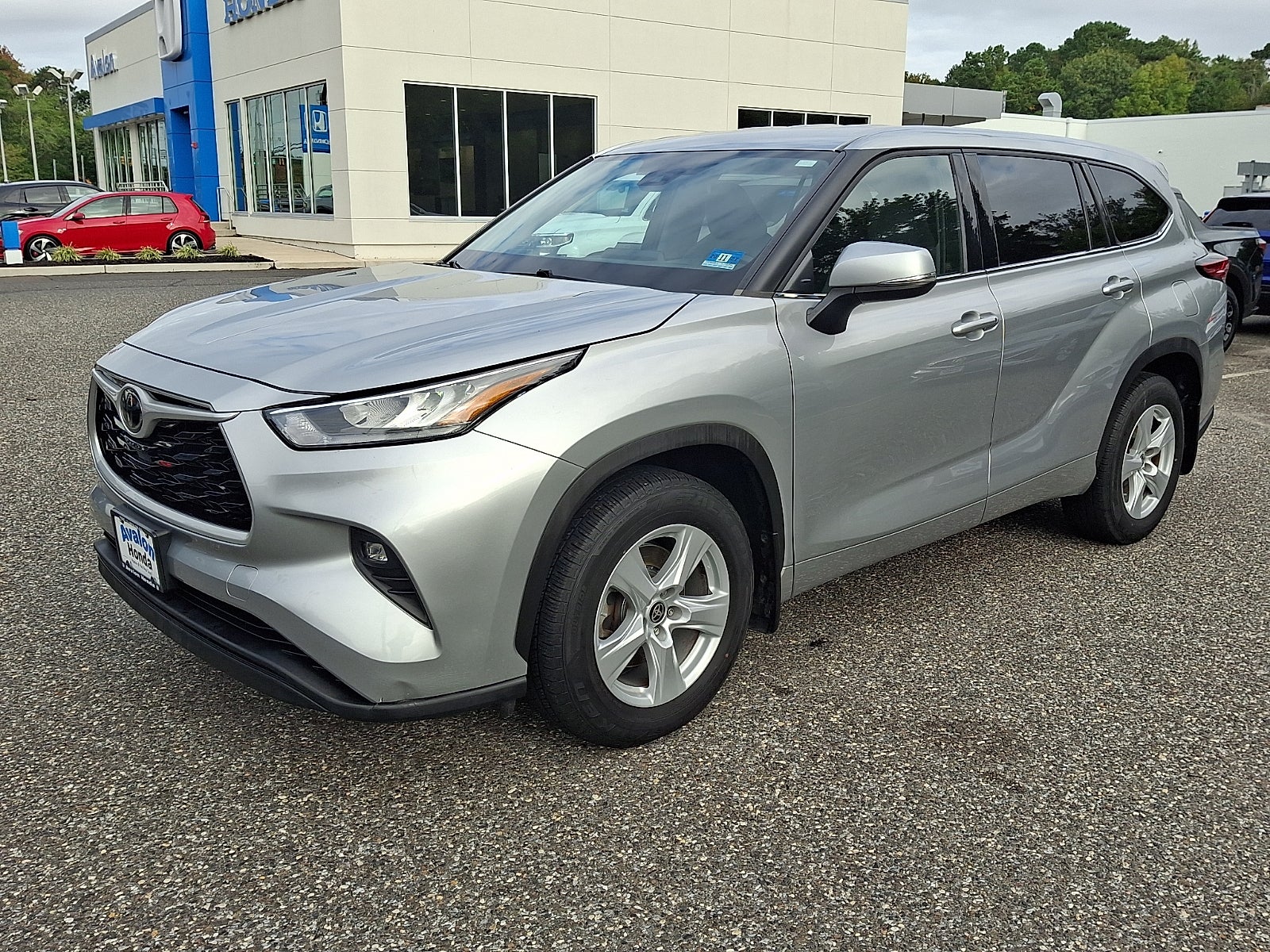 2020 Toyota Highlander LE