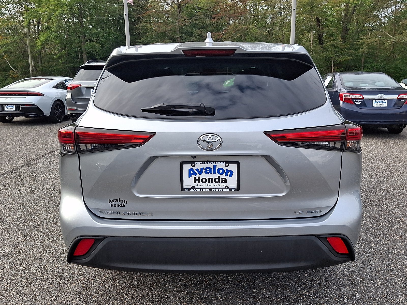 2020 Toyota Highlander LE