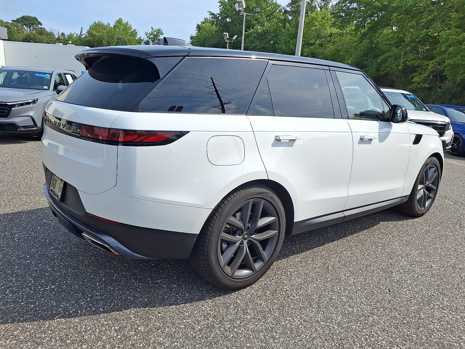 2024 Land Rover Range Rover Sport SE