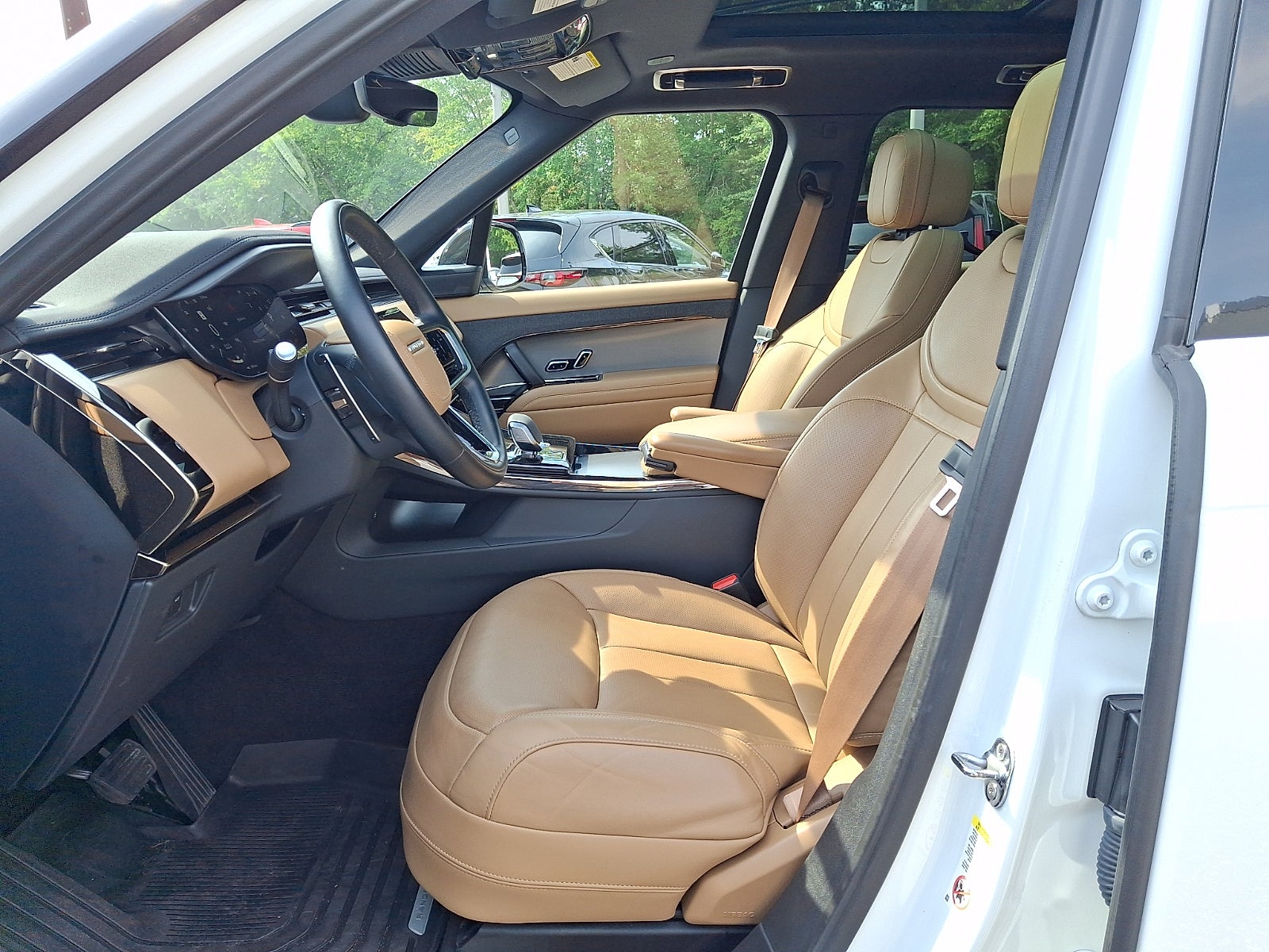 2024 Land Rover Range Rover Sport SE