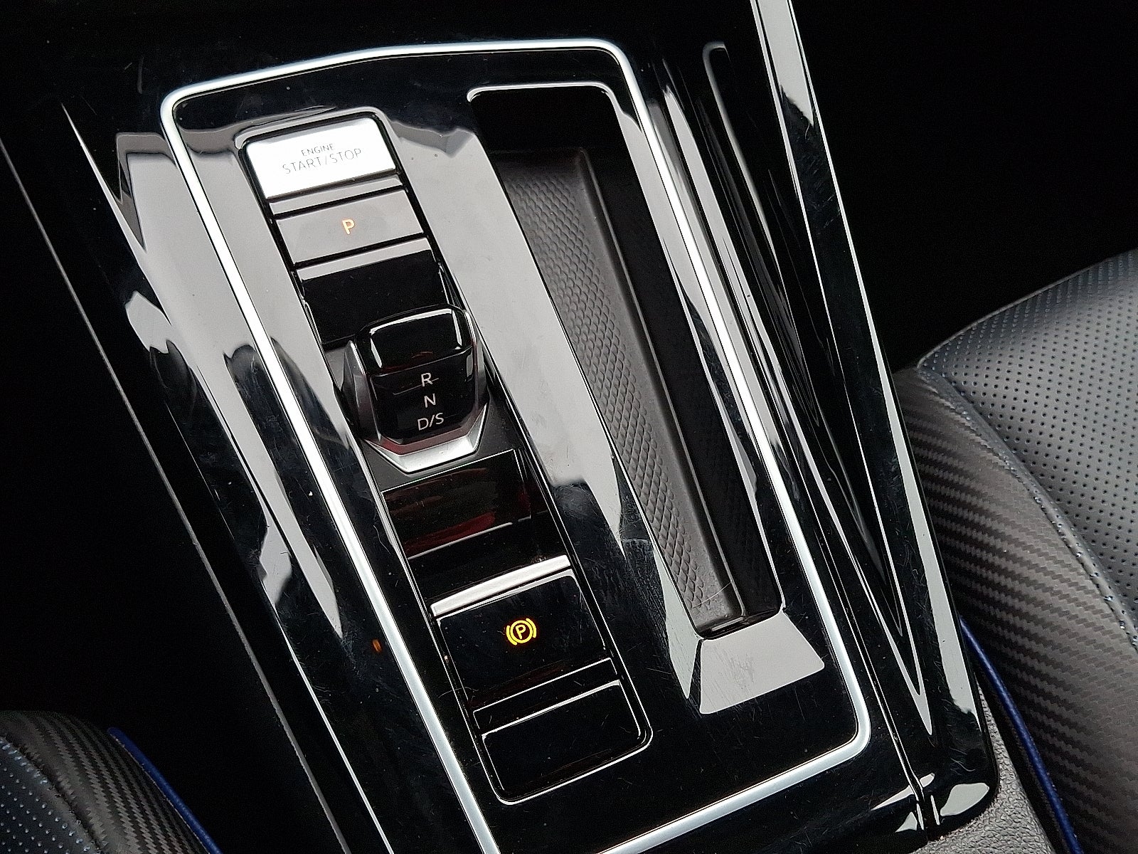 2024 Volkswagen Golf R 2.0T