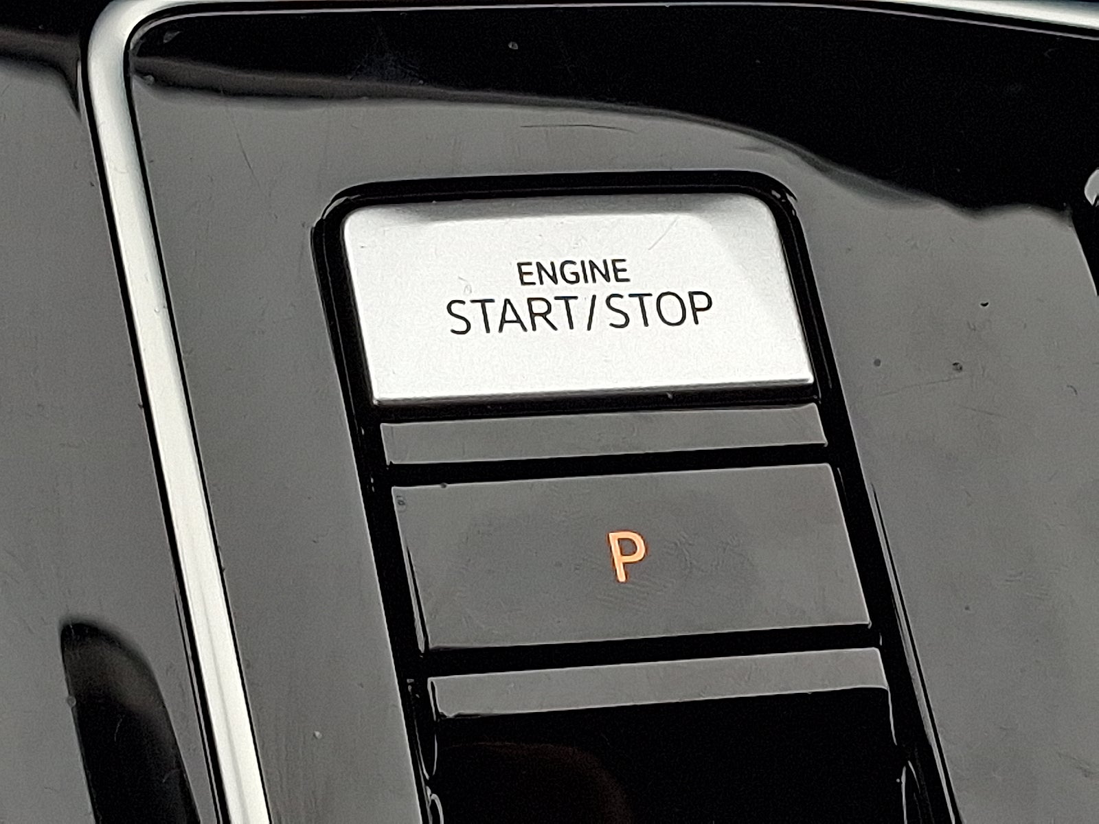 2024 Volkswagen Golf R 2.0T